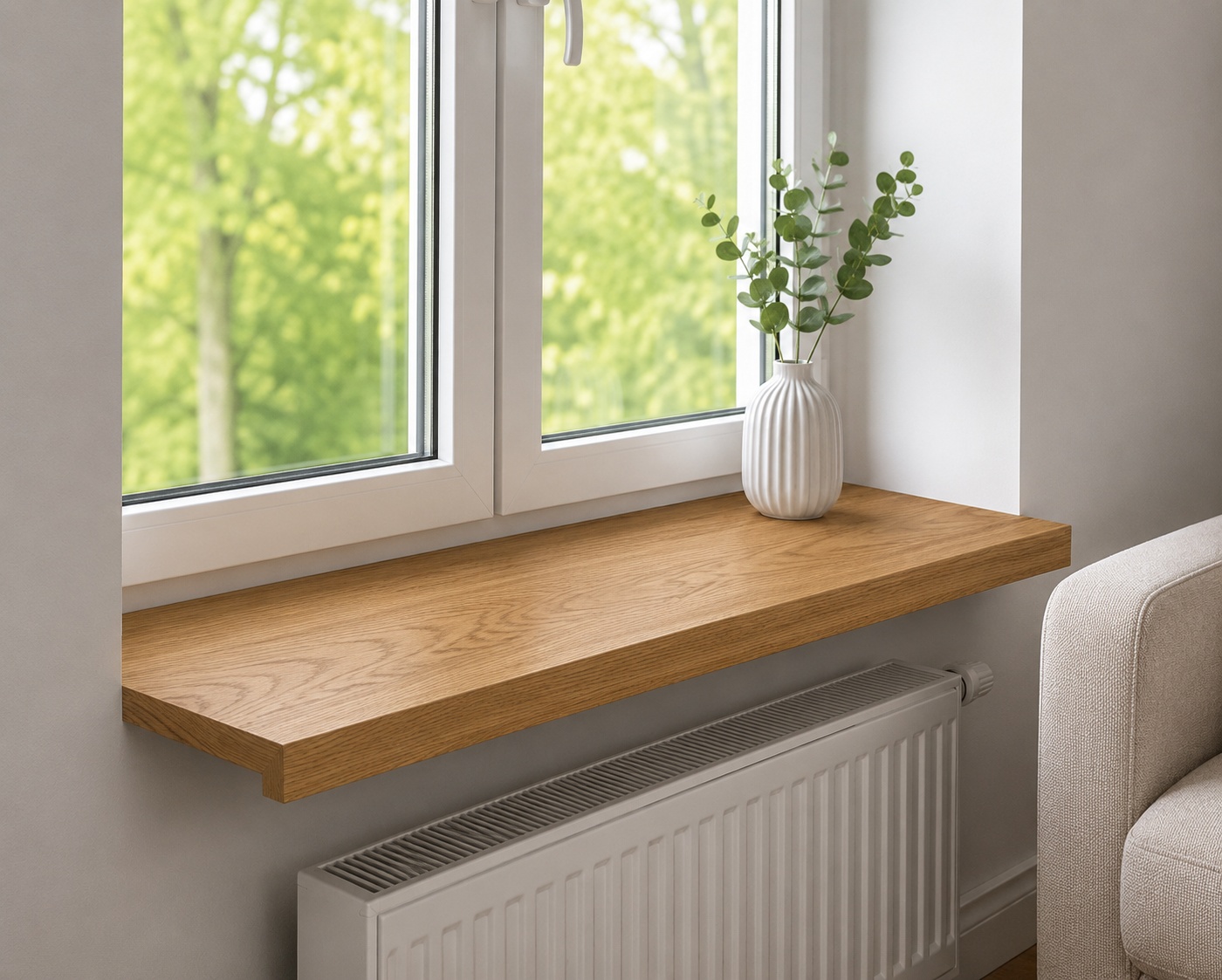 Oak window sill in an interior, HONIG finish